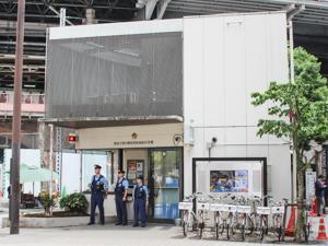 新橋駅前交番写真