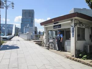 永代橋地域安全センター写真