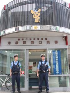 池袋駅西口交番写真