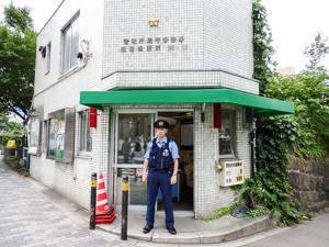 飯田橋駅前交番写真