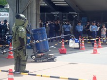 爆発物処理班の訓練状況