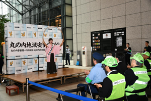 蝶花楼 桃花師匠による「かっぽれ玉すだれ」