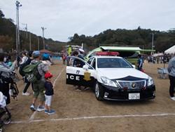 パトカー乗車体験の様子