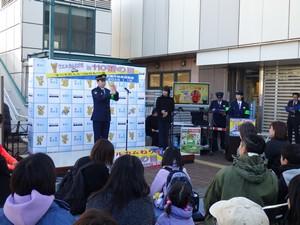 署長も手話で挨拶をしました。