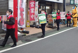 商店街での防犯パトロール