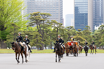 信任状捧呈式馬車列警護