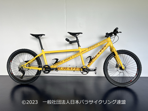 タンデム自転車の写真