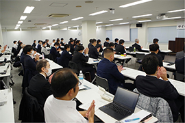 講演状況の写真