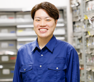 事務・本部人物画像