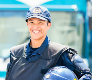 警備警察人物画像