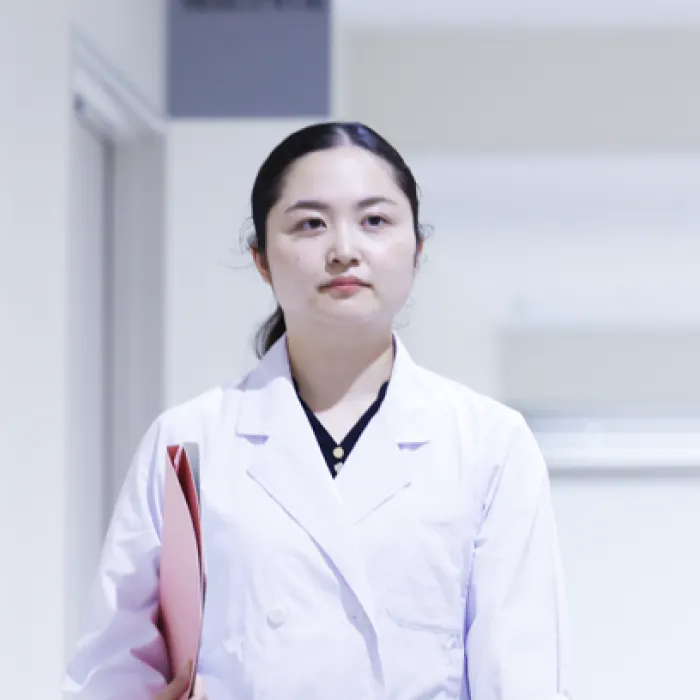 インタビュー職員画像